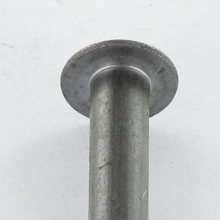 1 x Remache macizo cabeza bombeada 2.6X14 +0 -0.10 Acero latonado