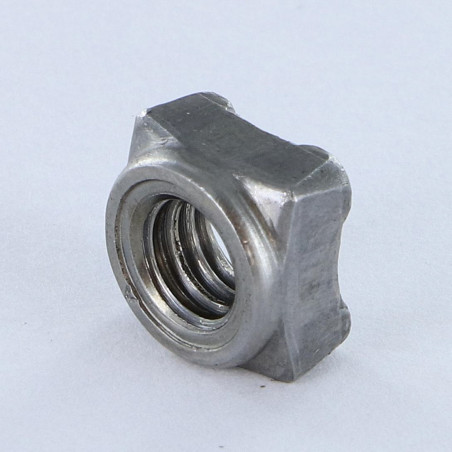 1 x Tuerca cuadrada para soldar M10 17X17X8 Acero bruto