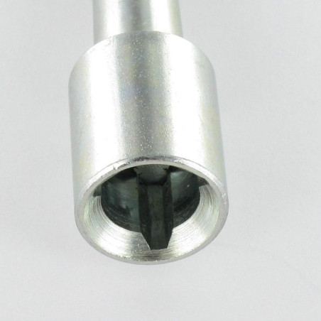 1 x Llave FED Acero con TRIÁNGULO Hembra de 11MM