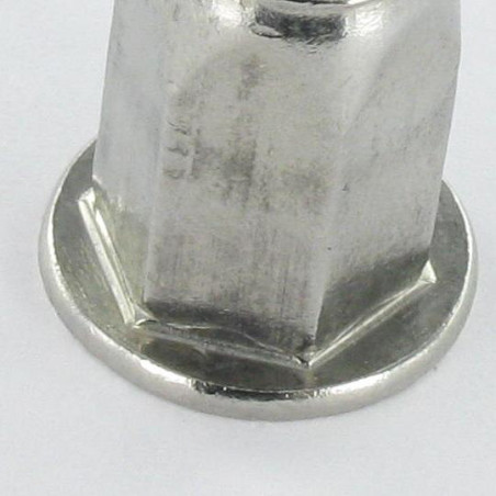 1 x Tuerca remachable Inox cabeza plana hexagonal M4X11 INPTH 20